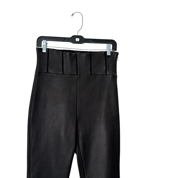 $3,390 Alaia Black High Rise Leather Leggings Size 6 - Picture 5 of 12